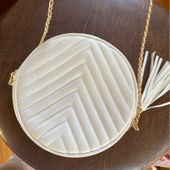 WHITE PURSE WITH TASLE - LIKE NEW - Picture 3 of 4